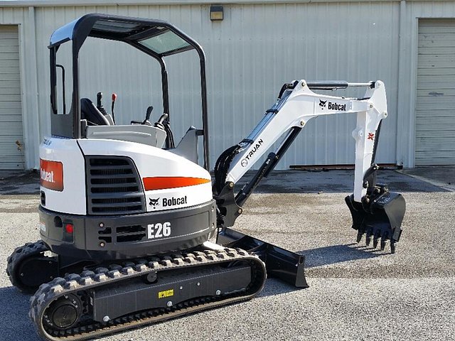 14 BOBCAT E26