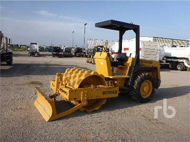 1988 BOMAG BW142PDB Photo