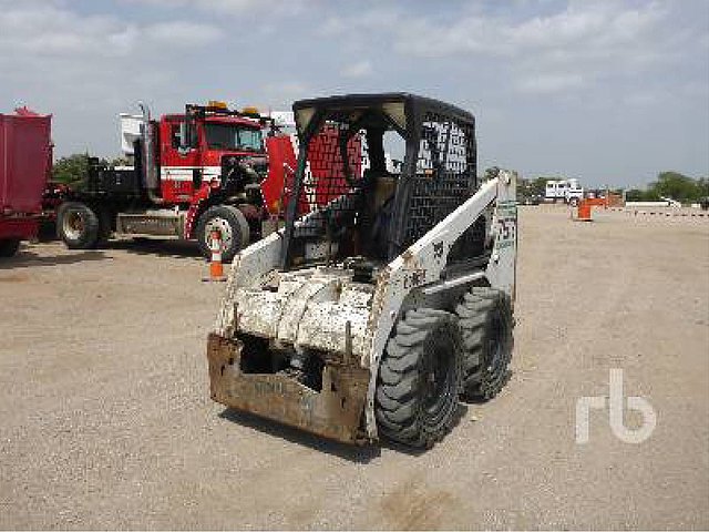 2002 BOBCAT 753 Photo