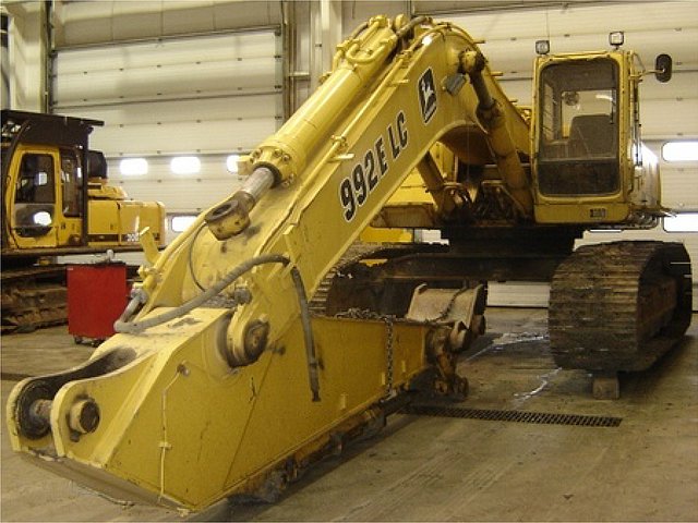 JOHN DEERE 992E Photo