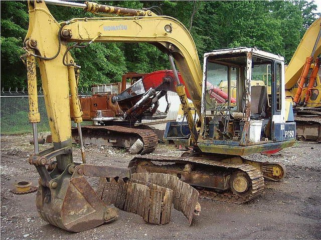 KOMATSU PC60-5