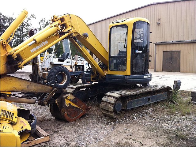 KOMATSU PC75UU-2 Photo