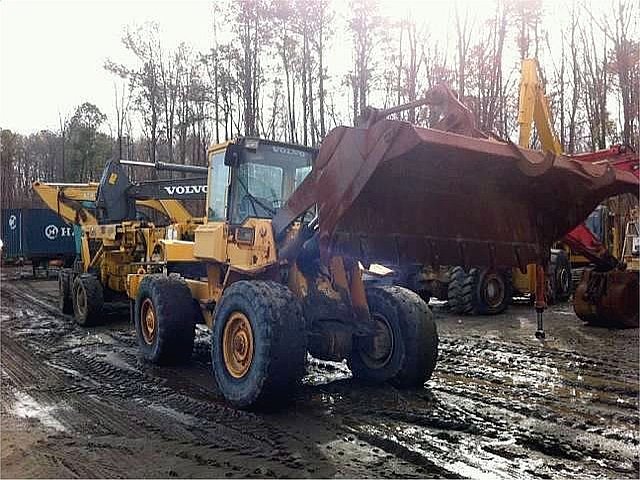 VOLVO L90C