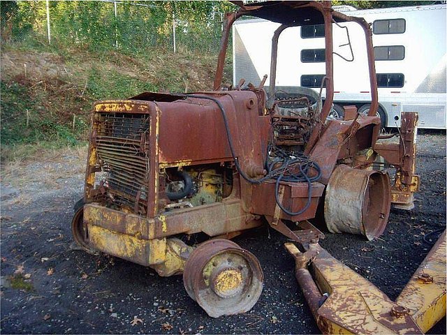 JOHN DEERE 415B Photo