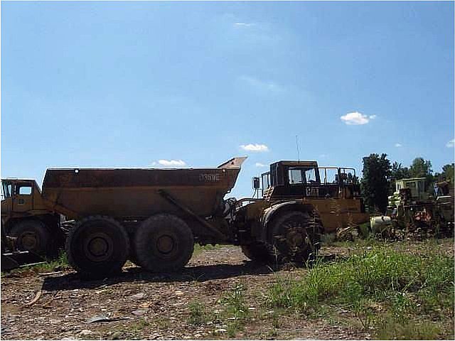 CATERPILLAR D350E Photo
