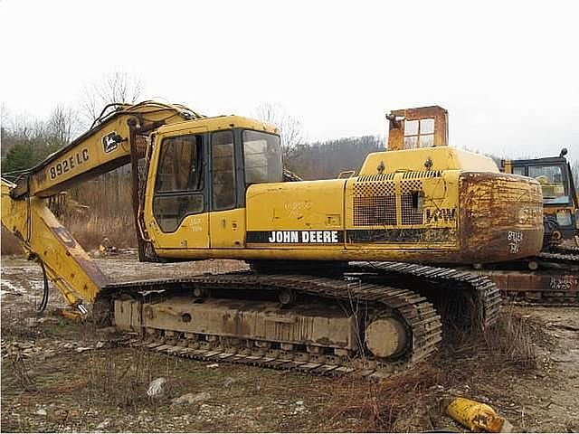 JOHN DEERE 892E Photo