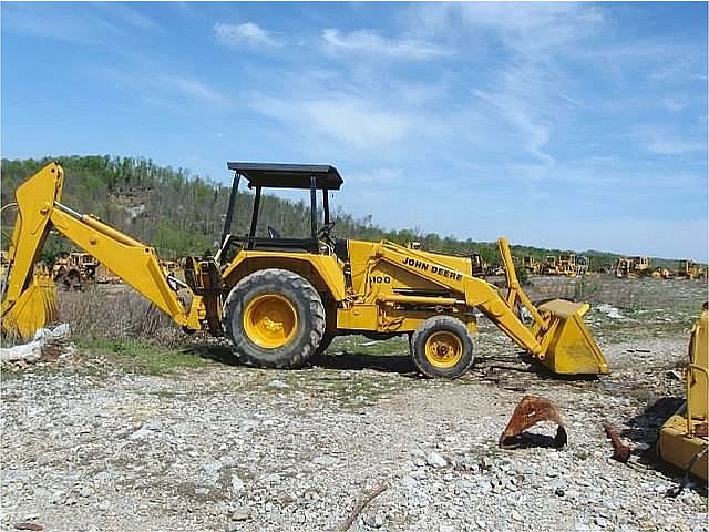 JOHN DEERE 310C Photo