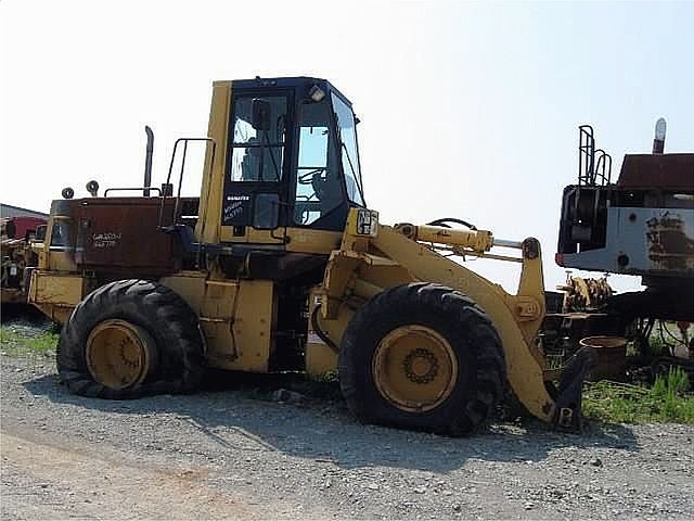 KOMATSU WA250-1 Photo