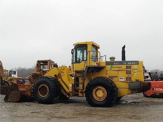 KOMATSU WA500-3 Photo