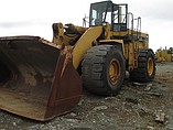 KOMATSU WA600-1L