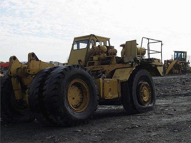 KOMATSU HD465-3 Photo