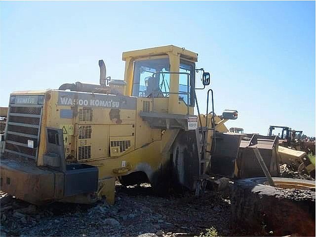 KOMATSU WA500-3L Photo