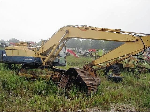 KOMATSU PC220 LC-3 Photo