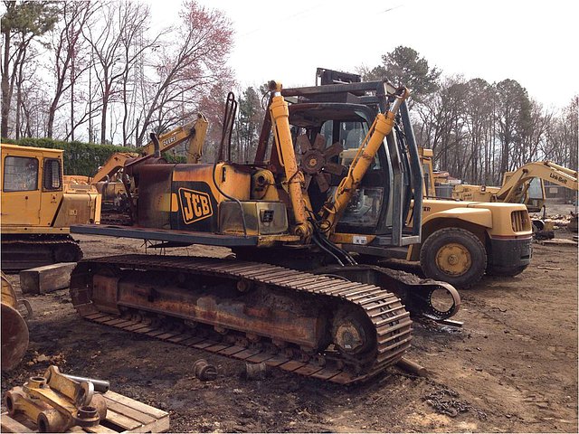 JCB JS200