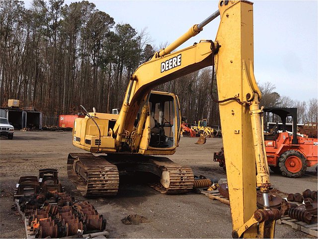 JOHN DEERE 120 Photo