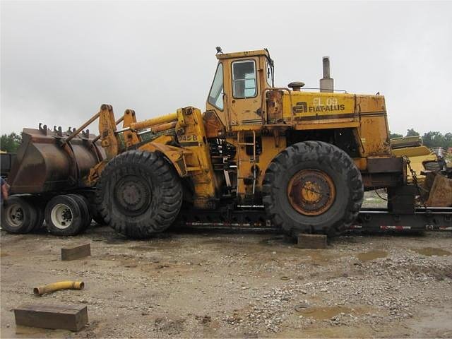 FIATALLIS 945B Photo