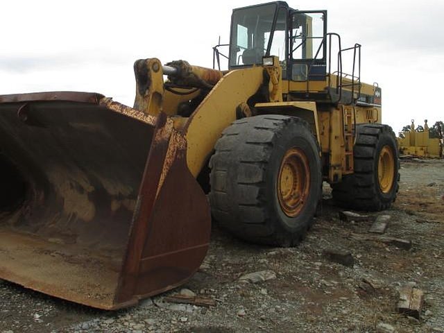 KOMATSU WA600-1L Photo