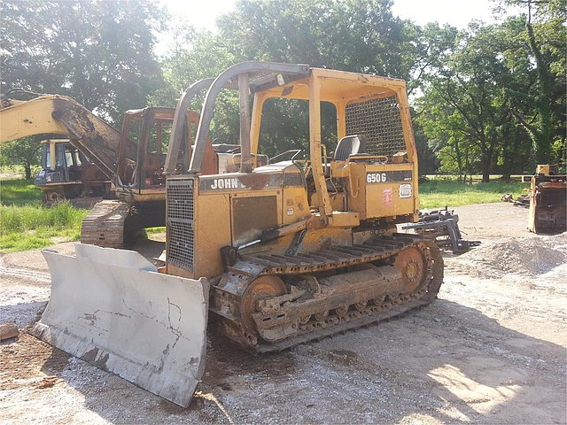 JOHN DEERE 650G IV Photo