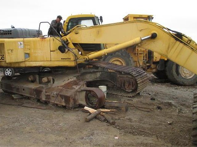 KOMATSU PC400 LC-6LC Photo