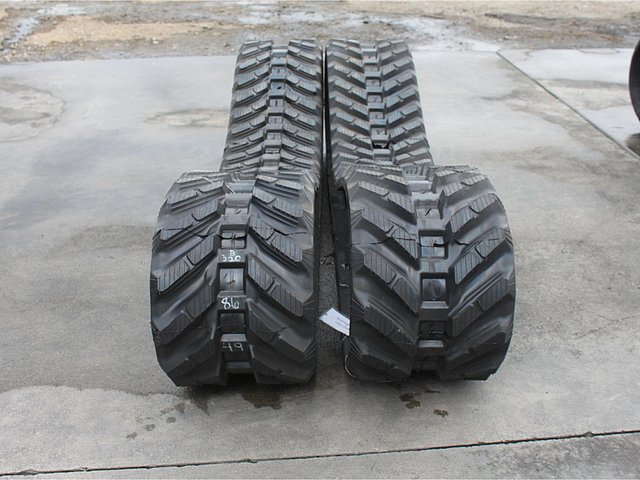 BOBCAT T180