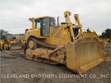 10 CATERPILLAR D8T