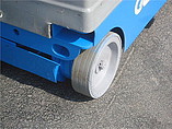2007 GENIE GR12 Photo #3