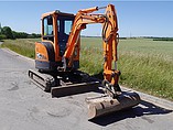 09 DOOSAN DX27Z
