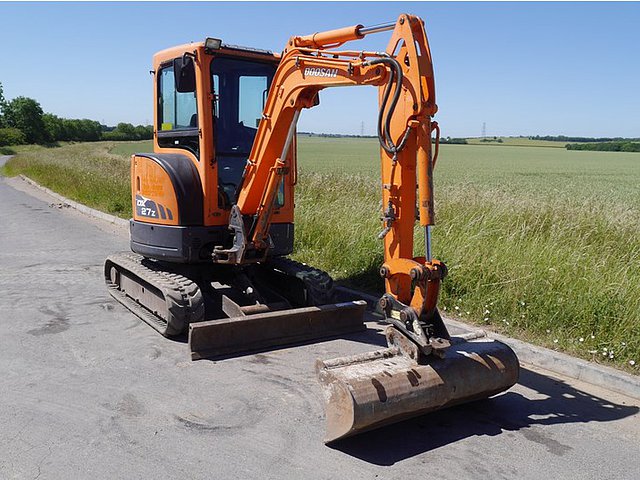 2009 DOOSAN DX27Z Photo