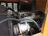 2005 CATERPILLAR 904B Photo #11