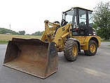 05 CATERPILLAR 904B