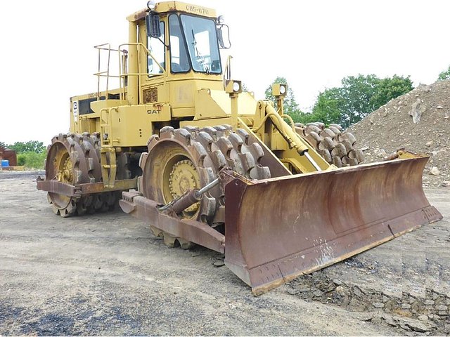 1980 CATERPILLAR 825C Photo