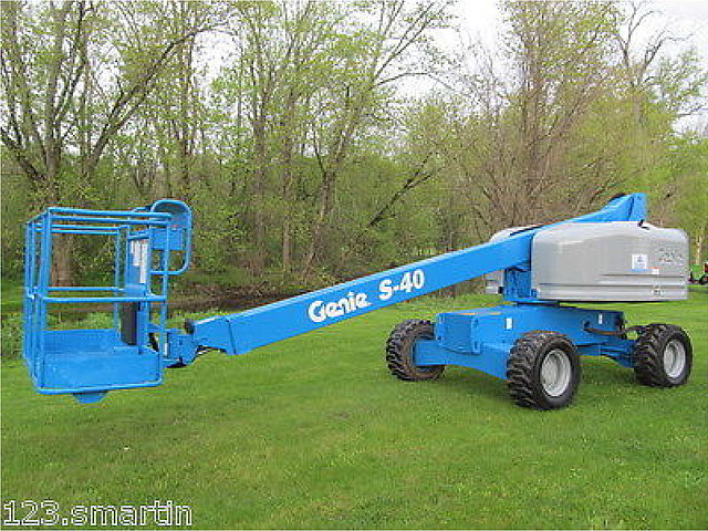 2006 GENIE S40 Photo