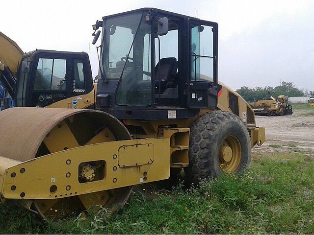 2008 CATERPILLAR CS56 Photo