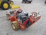 2011 DITCH WITCH RT12 Photo #4