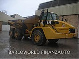2010 CATERPILLAR 735 Photo #2