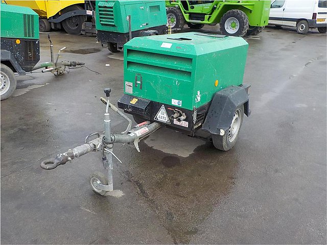 2008 DOOSAN 720 Photo