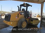 2013 CATERPILLAR CS44 Photo #2