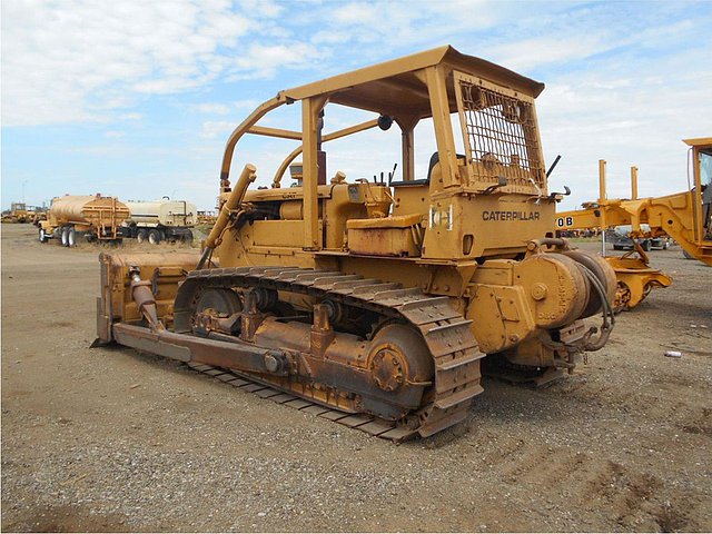 1974 CATERPILLAR D6C Photo