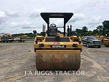 2012 CATERPILLAR CB54 Photo #3