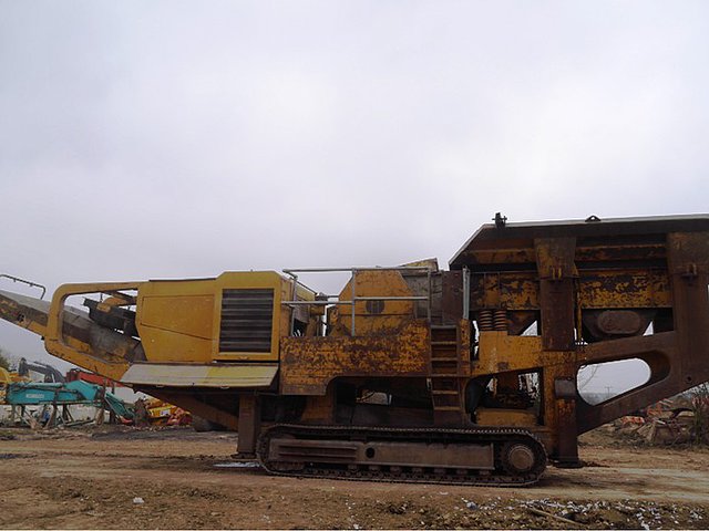 2004 EXTEC C12 Photo