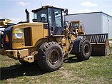 2009 CATERPILLAR 930H Photo #2