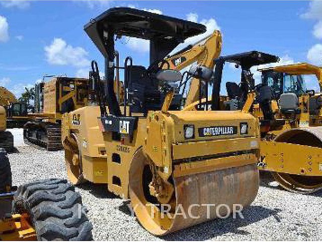 2010 CATERPILLAR CB-434D Photo