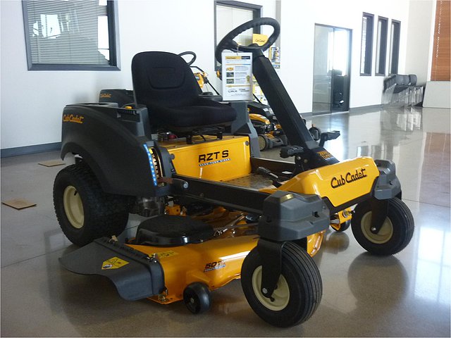 2014 CUB CADET RZTS50 Photo