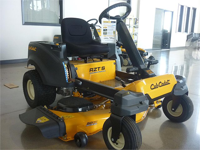 14 CUB CADET RZTS50