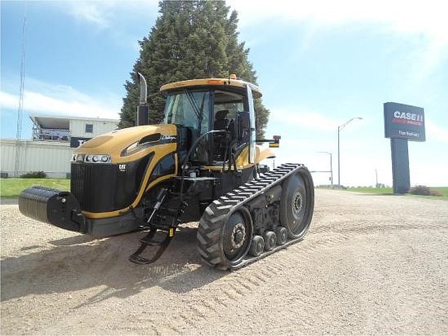 2011 CHALLENGER MT765C Photo
