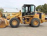 2004 CATERPILLAR 938G II Photo #2