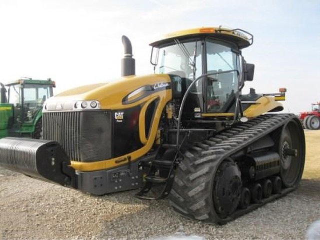 2009 CHALLENGER MT835C Photo
