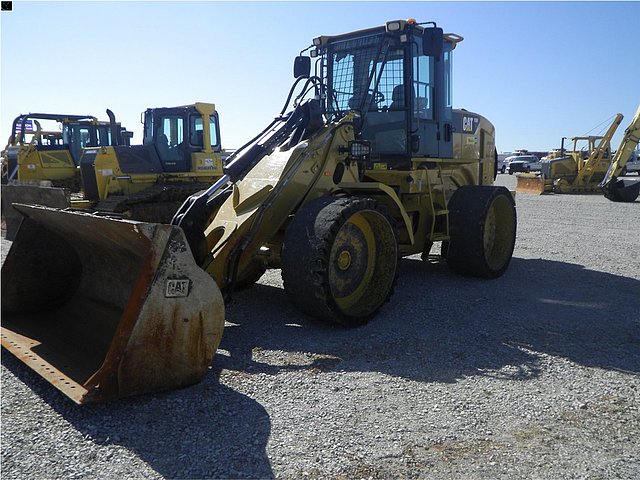 2010 CATERPILLAR 930H Photo