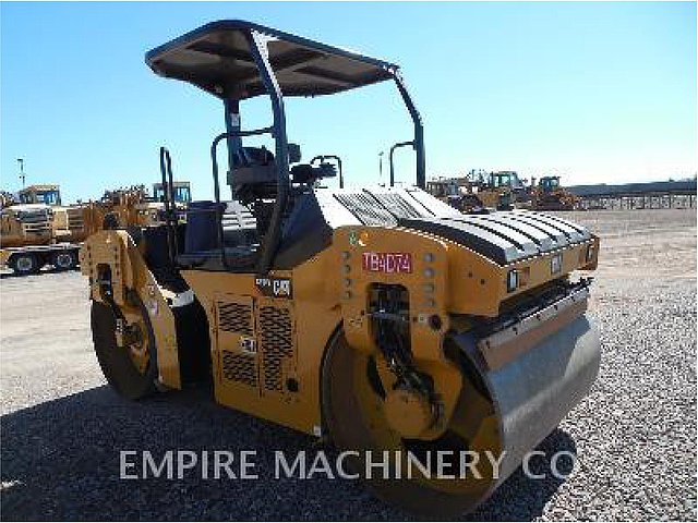 2013 CATERPILLAR CB54B Photo