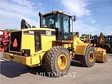 2004 CATERPILLAR 938G Photo #2